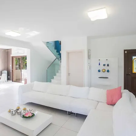 וילה Demetra De1 פרוטאראס