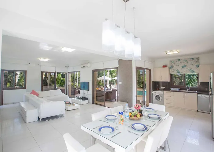 Demetra De1 * Protaras